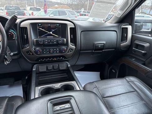 Used 2018 GMC Sierra 3500 Denali w/ Duramax Plus Package image 13