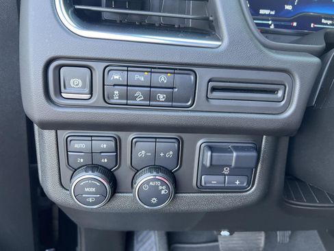 Used 2024 Chevrolet Tahoe Z71 w/ Off-Road Capability Package AWD/4WD image 32