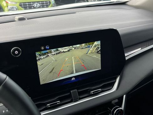 Used 2025 Chevrolet Equinox LT image 17