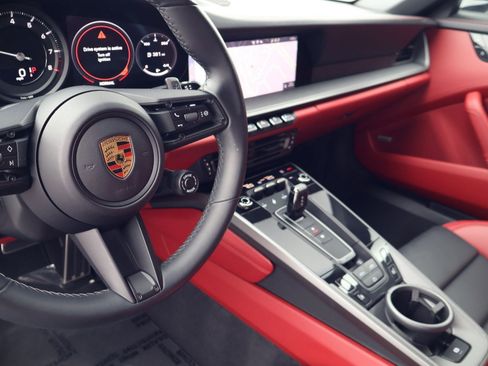 Certified 2021 Porsche 911 Carrera S RWD image 4