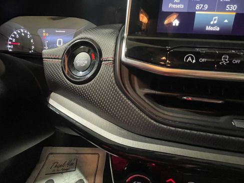 Used 2025 Jeep Compass Trailhawk image 20