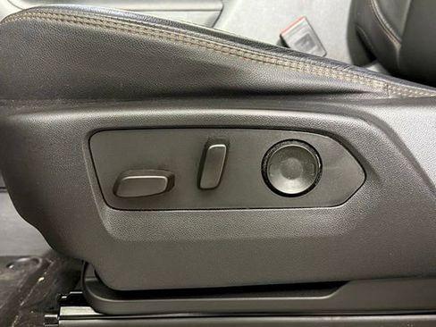 Used 2023 GMC Sierra 1500 AT4 w/ AT4 Premium Package AWD/4WD image 28