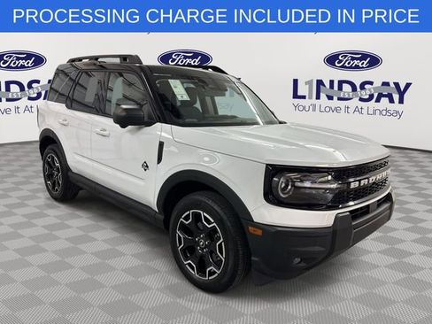 Certified 2025 Ford Bronco Sport Outer Banks w/ Outer Banks Tech Package+ AWD/4WD image 1