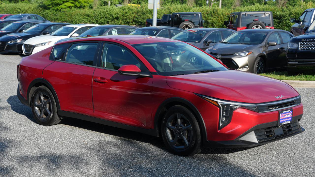 Used 2025 Kia K4 FWD image 3
