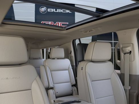 New 2026 GMC Yukon XL Denali w/ Denali Reserve Package AWD/4WD image 24