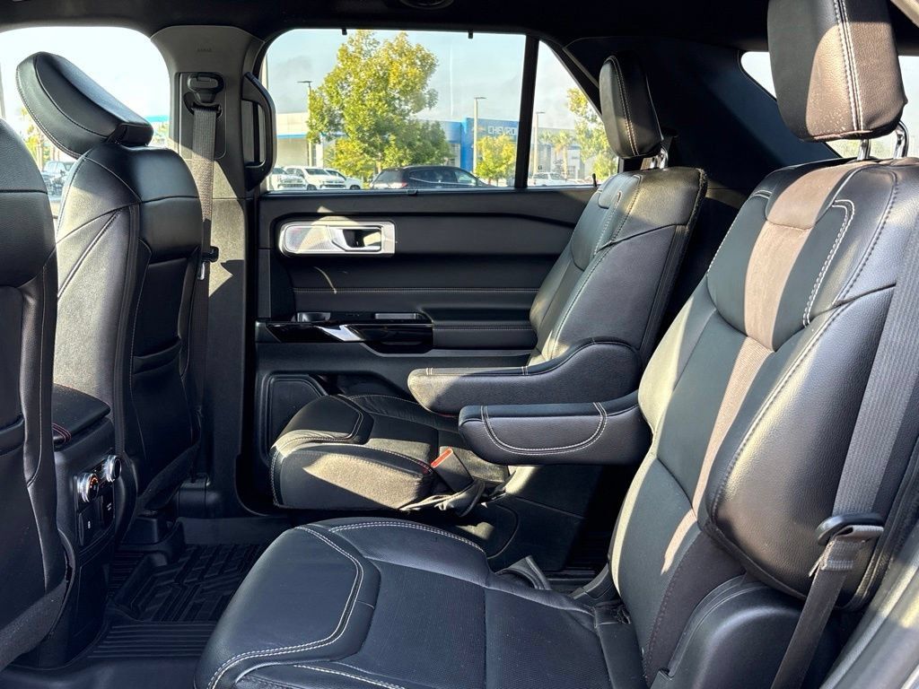 Used 2023 Ford Explorer ST w/ Equipment Group 401A AWD/4WD image 15