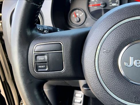 Used 2012 Jeep Patriot Latitude FWD image 20