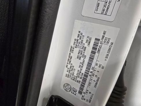 Used 2018 Ford F150 Platinum w/ FX4 Off-Road Package image 18