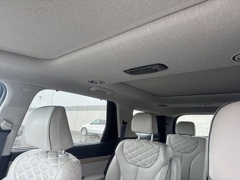 Used 2022 Hyundai Palisade Limited w/ Cargo Package AWD/4WD image 23