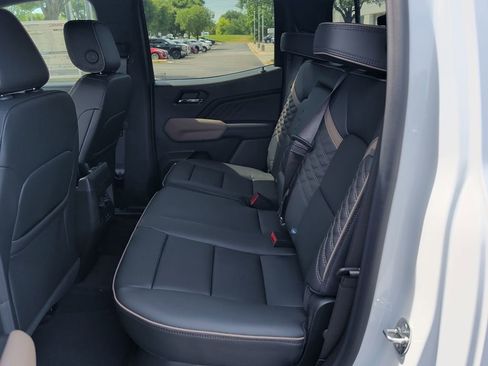 New 2026 GMC Canyon Denali AWD/4WD image 12