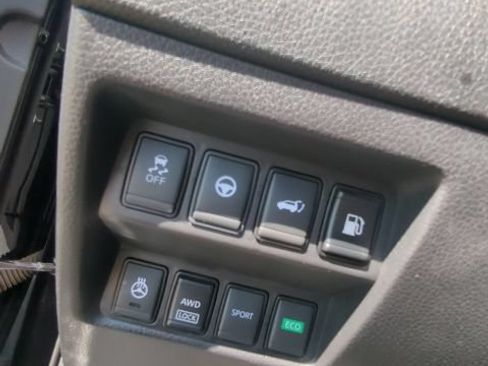 Used 2019 Nissan Rogue SV w/ Premium Package AWD/4WD image 14