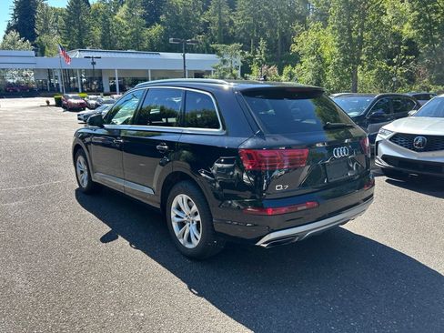 Used 2019 Audi Q7 3.0T Premium w/ Cold Weather Package AWD/4WD image 5
