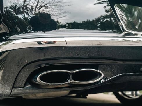 Used 2017 Bentley Continental GT image 11