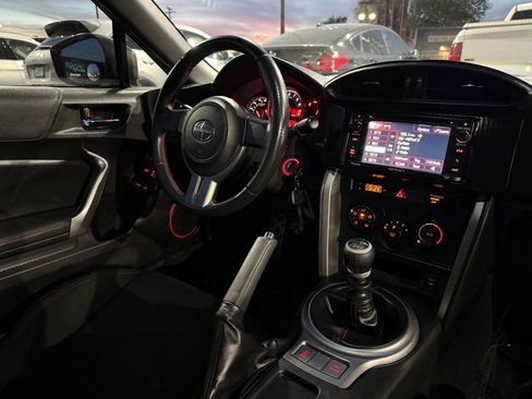 Used 2013 Scion FR-S image 18