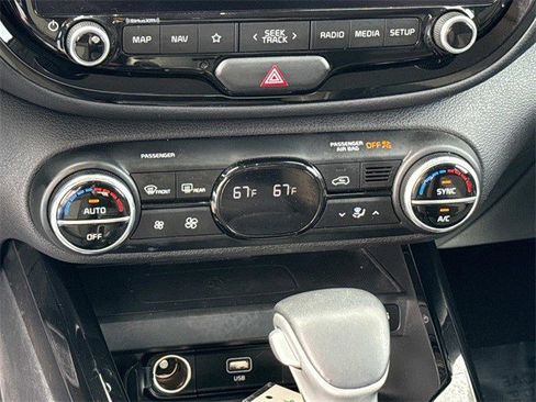 Used 2024 Kia Soul EX image 22