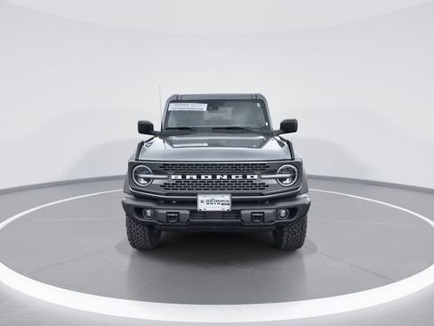 Used 2025 Ford Bronco Badlands image 3