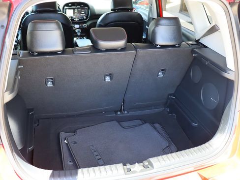 Used 2021 Kia Soul Turbo FWD image 25