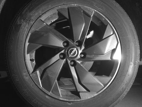 Used 2025 Nissan Rogue SV image 14