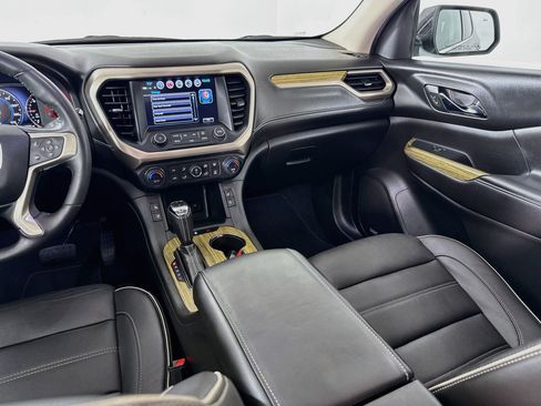 Used 2017 GMC Acadia Denali w/ Technology Package AWD/4WD image 26