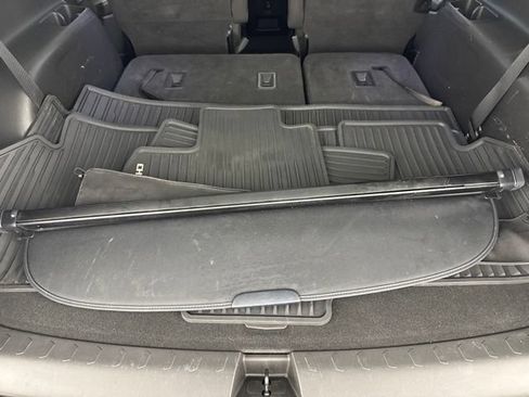 Used 2018 Chevrolet Traverse LT FWD image 27