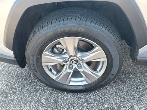 Used 2025 Toyota RAV4 XLE AWD/4WD image 41