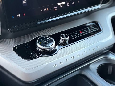 New 2025 Ford Expedition Max Active image 19