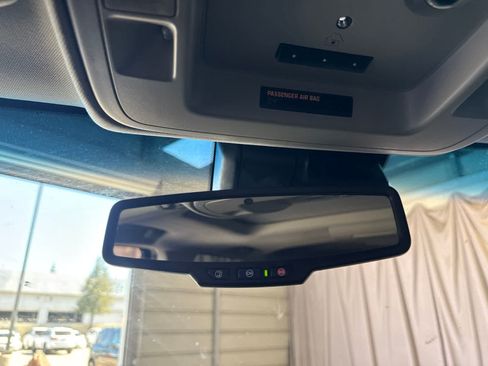 Used 2019 Chevrolet Suburban Premier AWD/4WD image 26