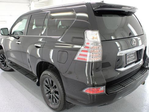 Used 2022 Lexus GX 460 Premium w/ Premium Package image 31
