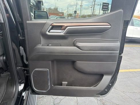 Used 2022 Chevrolet Silverado 1500 LT w/ Protection Package image 16