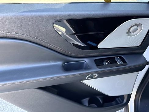 New 2026 Lincoln Aviator Black Label w/ Dynamic Handling Package image 19