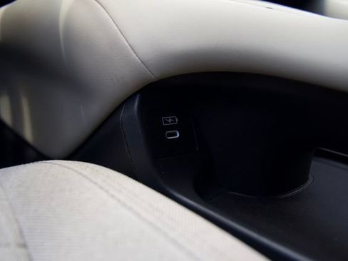 Used 2024 Honda HR-V LX image 19