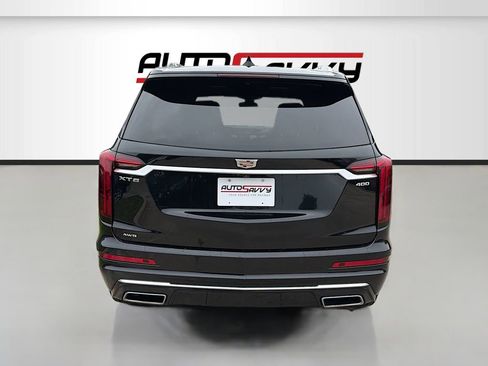 Used 2024 Cadillac XT6 Premium Luxury AWD/4WD image 6
