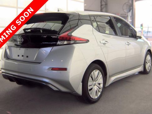 Used 2025 Nissan Leaf S FWD image 5