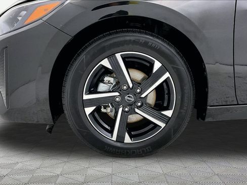 Used 2024 Nissan Sentra SV FWD image 24