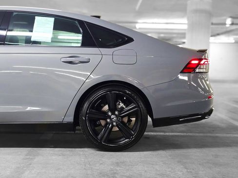 Certified 2025 Honda Accord Sport image 17