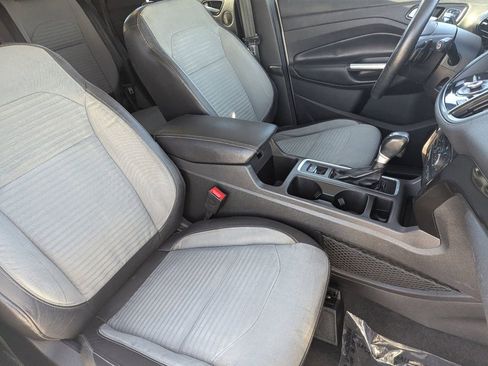 Used 2017 Ford Escape Titanium image 8