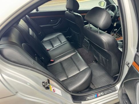 Used 2003 BMW M5 RWD image 34