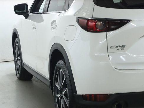 Used 2018 MAZDA CX-5 Touring image 40