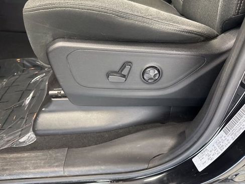 Used 2019 RAM 1500 Big Horn image 16