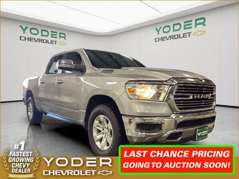 Used 2023 RAM 1500 Laramie AWD/4WD image 1