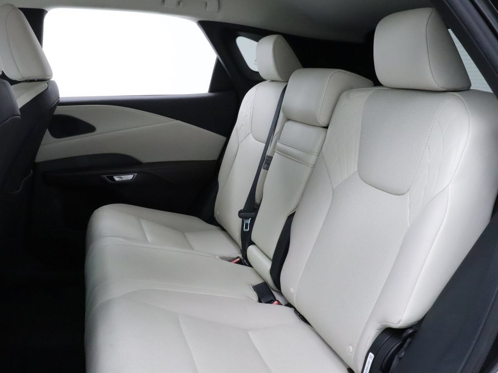 Used 2024 Lexus RX 350 FWD w/ Technology Package image 27