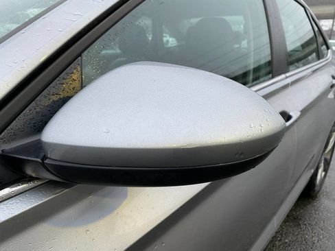 Used 2024 Volkswagen Jetta SE FWD image 11