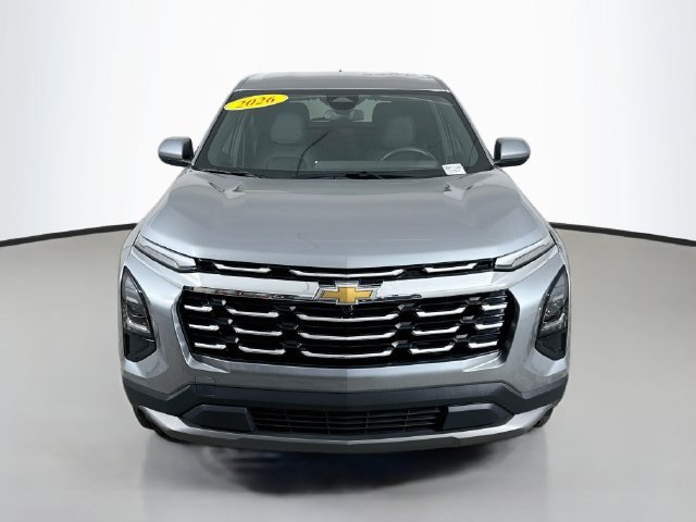 Used 2026 Chevrolet Equinox LT w/ Convenience Package II FWD image 2