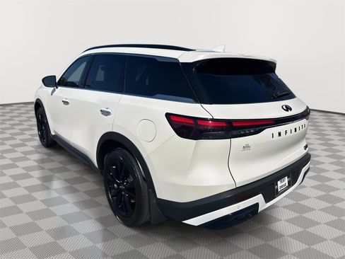 Certified 2025 INFINITI QX60 Luxe w/ Black Edition image 7