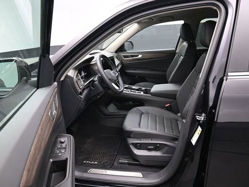 New 2026 Volkswagen Atlas SEL image 7