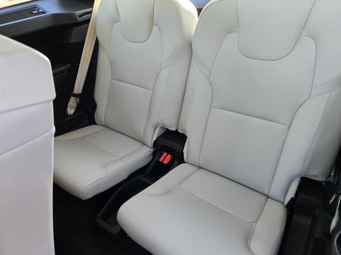 Used 2023 Volvo XC90 T8 Core w/ Protection Package Premier image 41