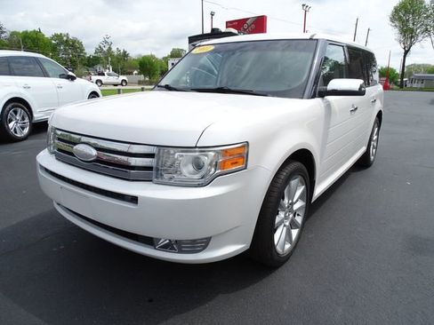 Used 2011 Ford Flex Limited w/ Rapid Spec Order Code FWD image 2