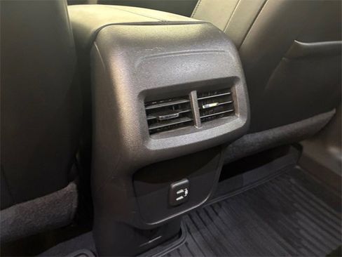 Used 2019 Chevrolet Equinox Premier image 19