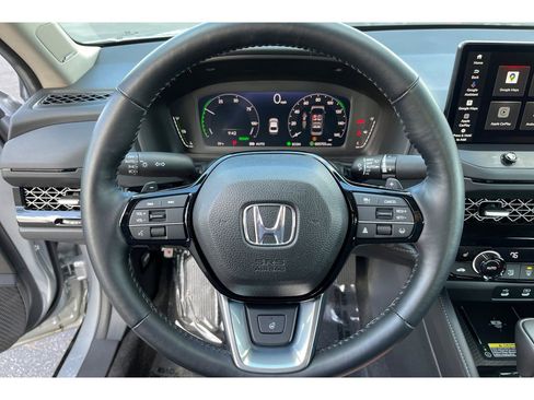 Certified 2025 Honda Accord Touring image 33