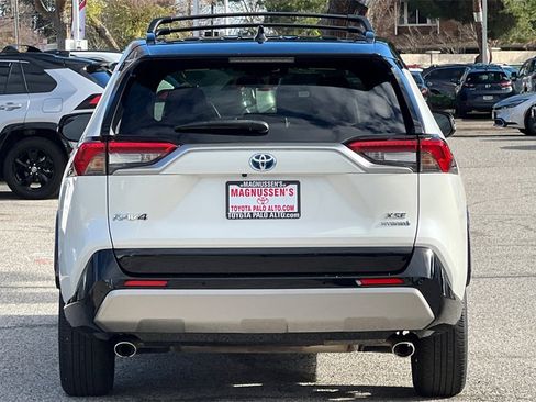 Certified 2022 Toyota RAV4 XSE image 4